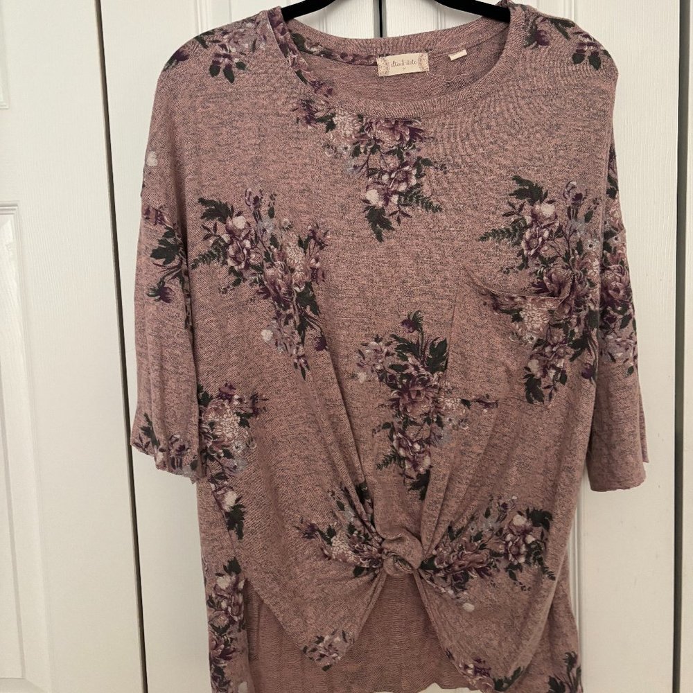 Altar'd State Floral Top